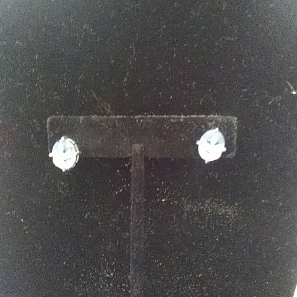 Avon Sterling Silver Blue Stone earrings